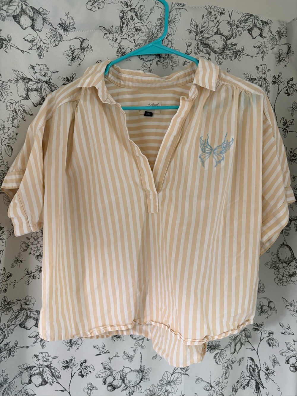 XL Universal thread shirt with hand embroidered butterfly